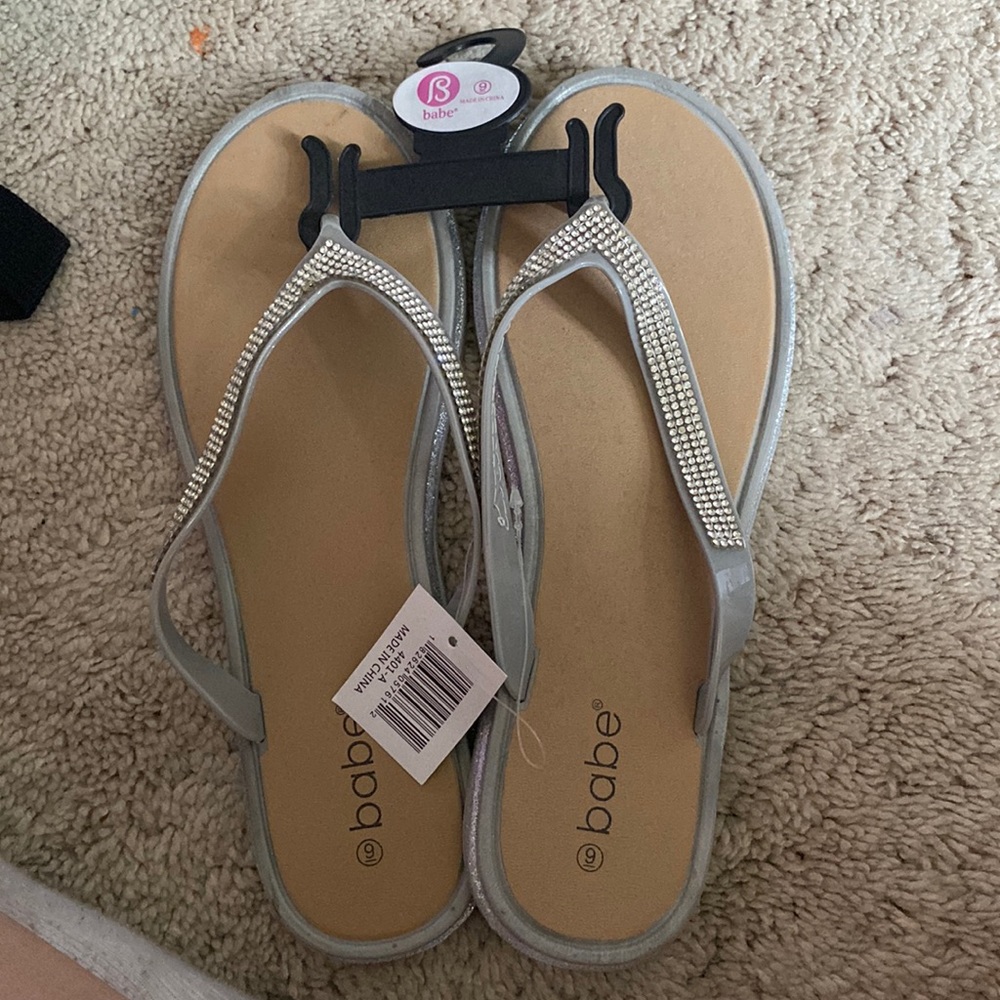 babe flip flops